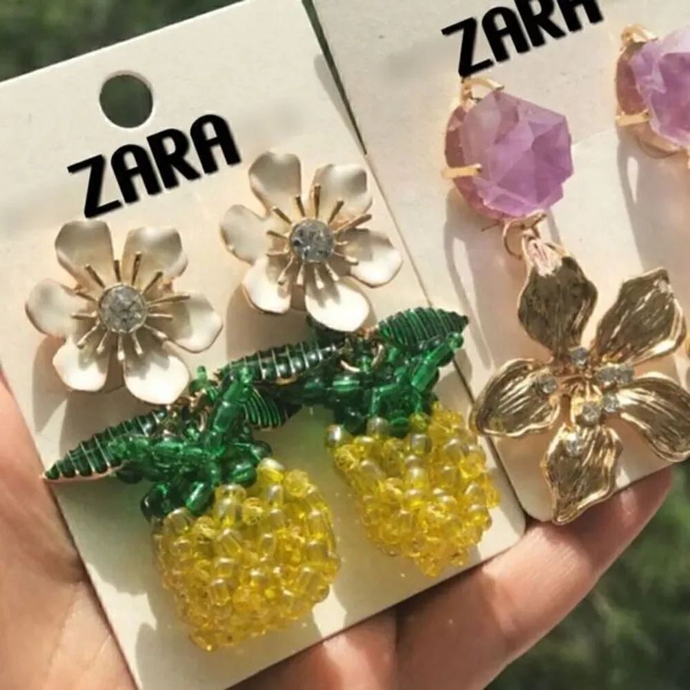 ZARA PINEAPPLE FLOWER EARRINGS - Picture 9 of 9